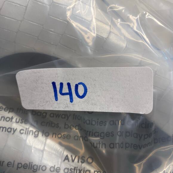 Etienne Aigner Valencia Leather White Shiny Closed Toe Heels Classic Size 8 - Picture 16 of 16